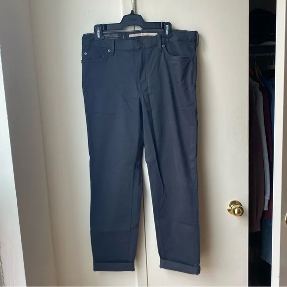 Banana Republic Men’s Tapered Fit Jeans - Picture 2 of 6